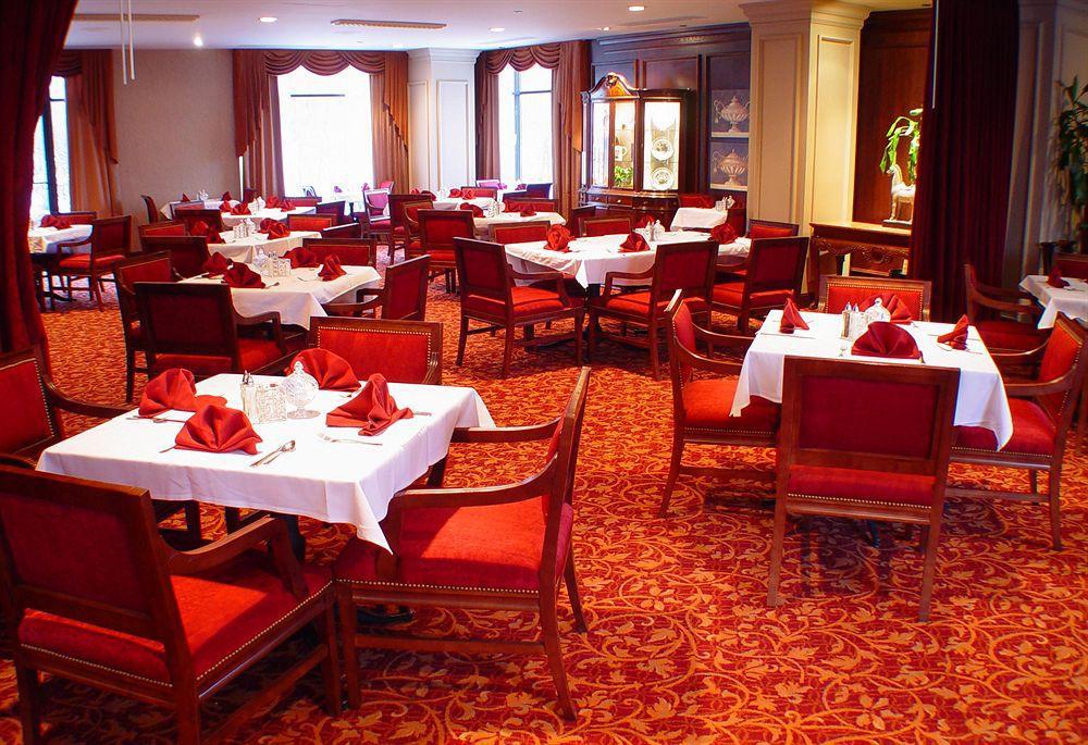 Ramada By Wyndham Minneapolis Airport - איגן מסעדה תמונה